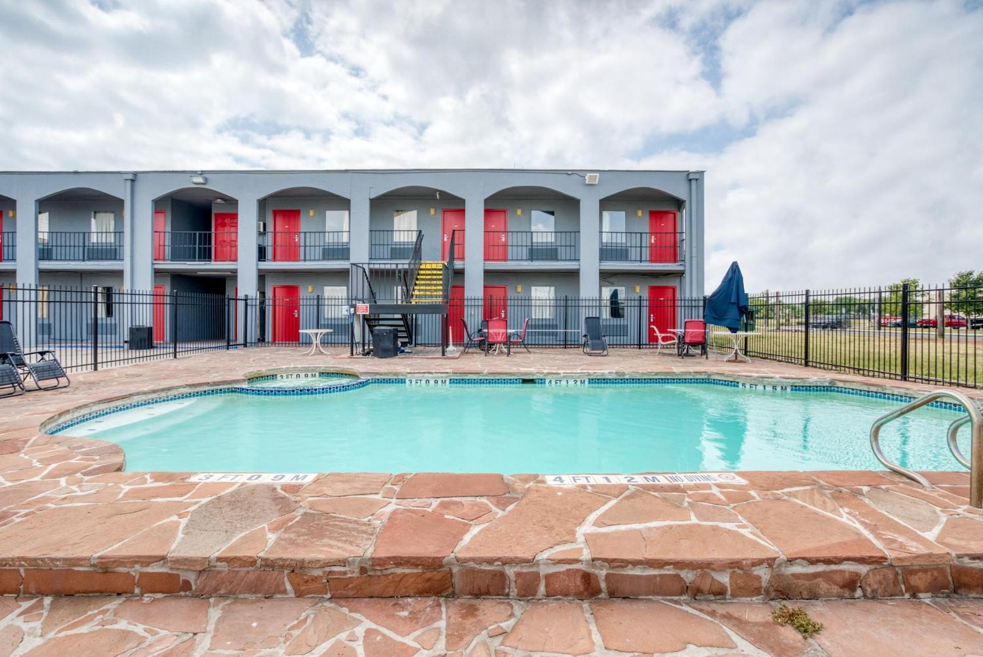 Oyo Hotel San Antonio Lackland Air Force Base West Eksteriør bilde