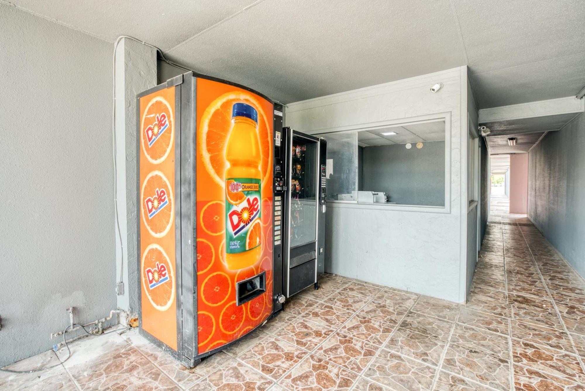 Oyo Hotel San Antonio Lackland Air Force Base West Eksteriør bilde